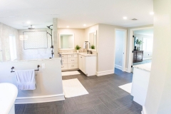 Bathroom 11g