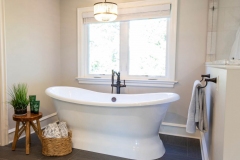 Bathroom 11e