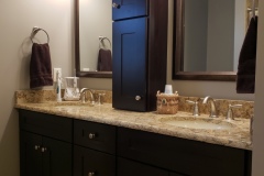 Bathroom 8b