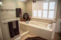 Bathroom 8h